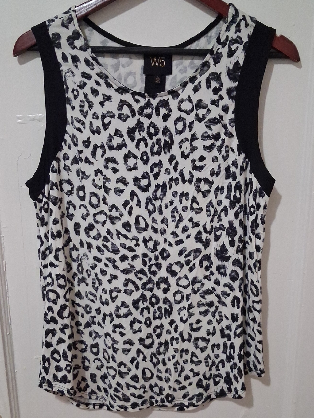 W5 Black and White Leopard Print Sleeveless